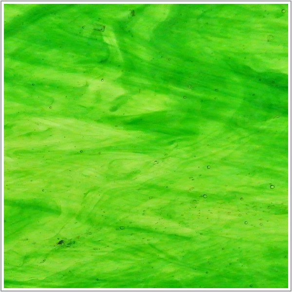 WI 191 Light Green, Dark Green & White Wispy Glass