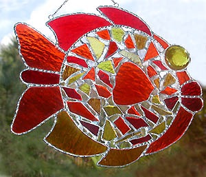STAINED GLASS FISH SUN CATCHER