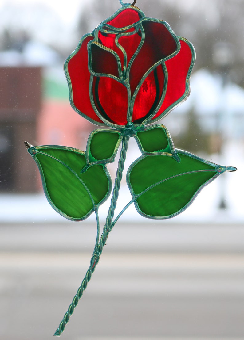 Red Rose Stained Glass Suncatcher Size & Fit Guide 